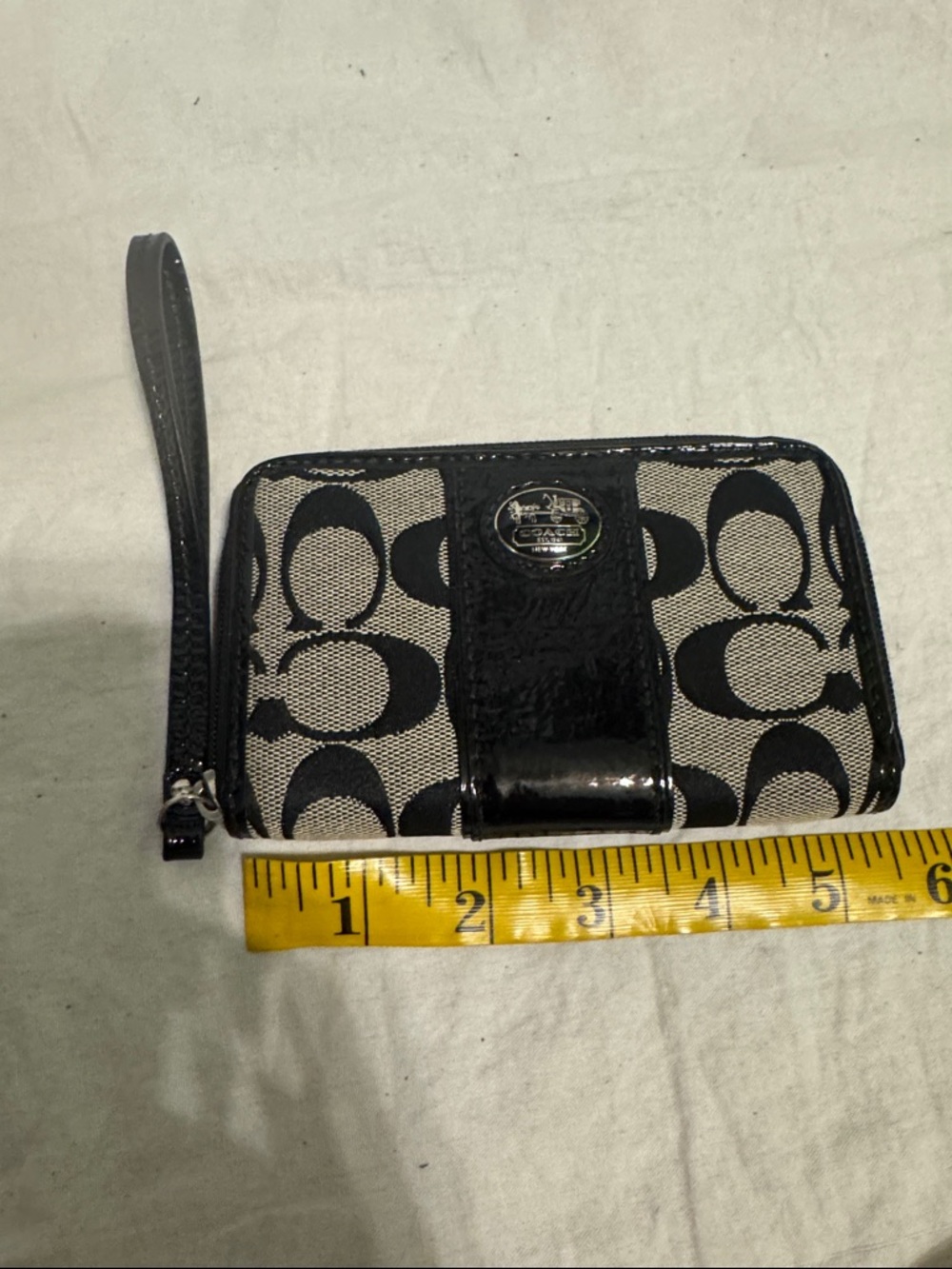 Coach Black and Cream Signature Canvas Wristlet